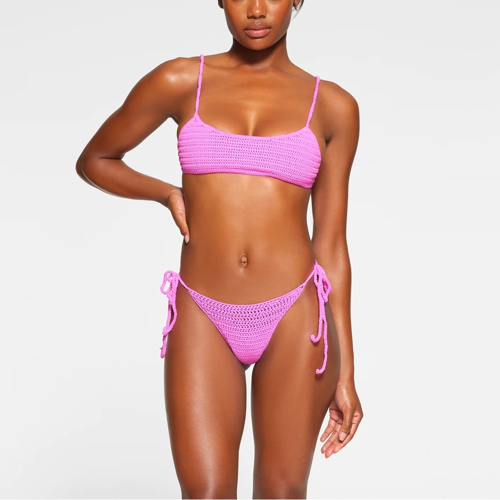 NEW Skims CROCHET SWIM MICRO SCOOP BIKINI TOP | TAFFY